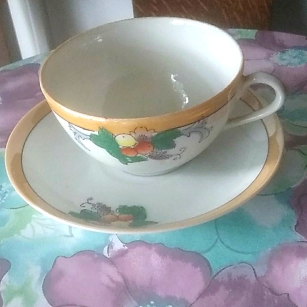 Lusterware Vtg Eggshell Cup & Saucer
